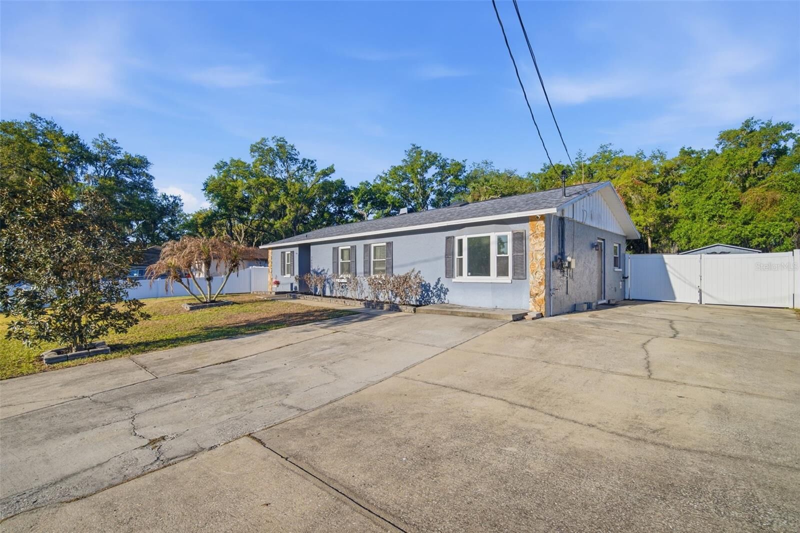 Property Photo:  7403 Providence Road  FL 33578 