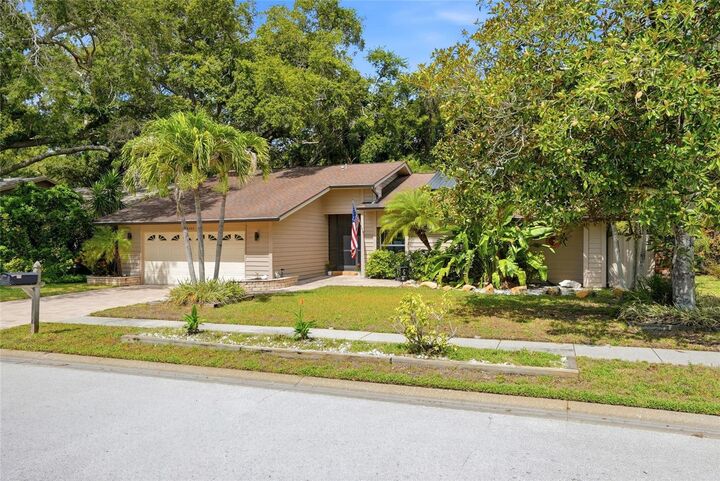 Property Photo:  4733 Lake Valencia Boulevard W  FL 34684 