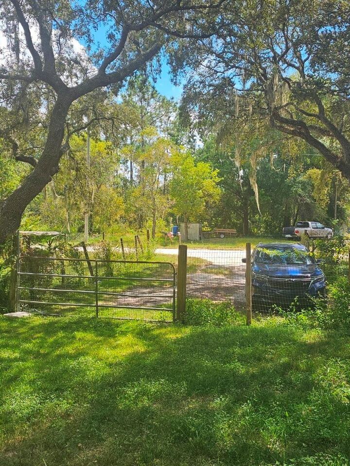 Property Photo: 18111 SE 24th Street FL 34488