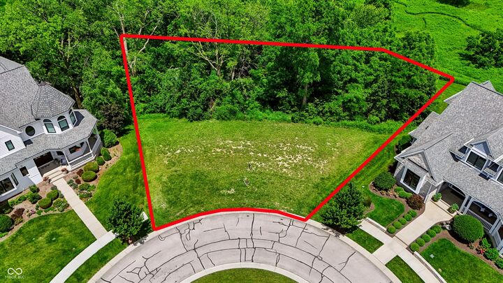 Property Photo: 6483 W Deerfield Court IN 46077
