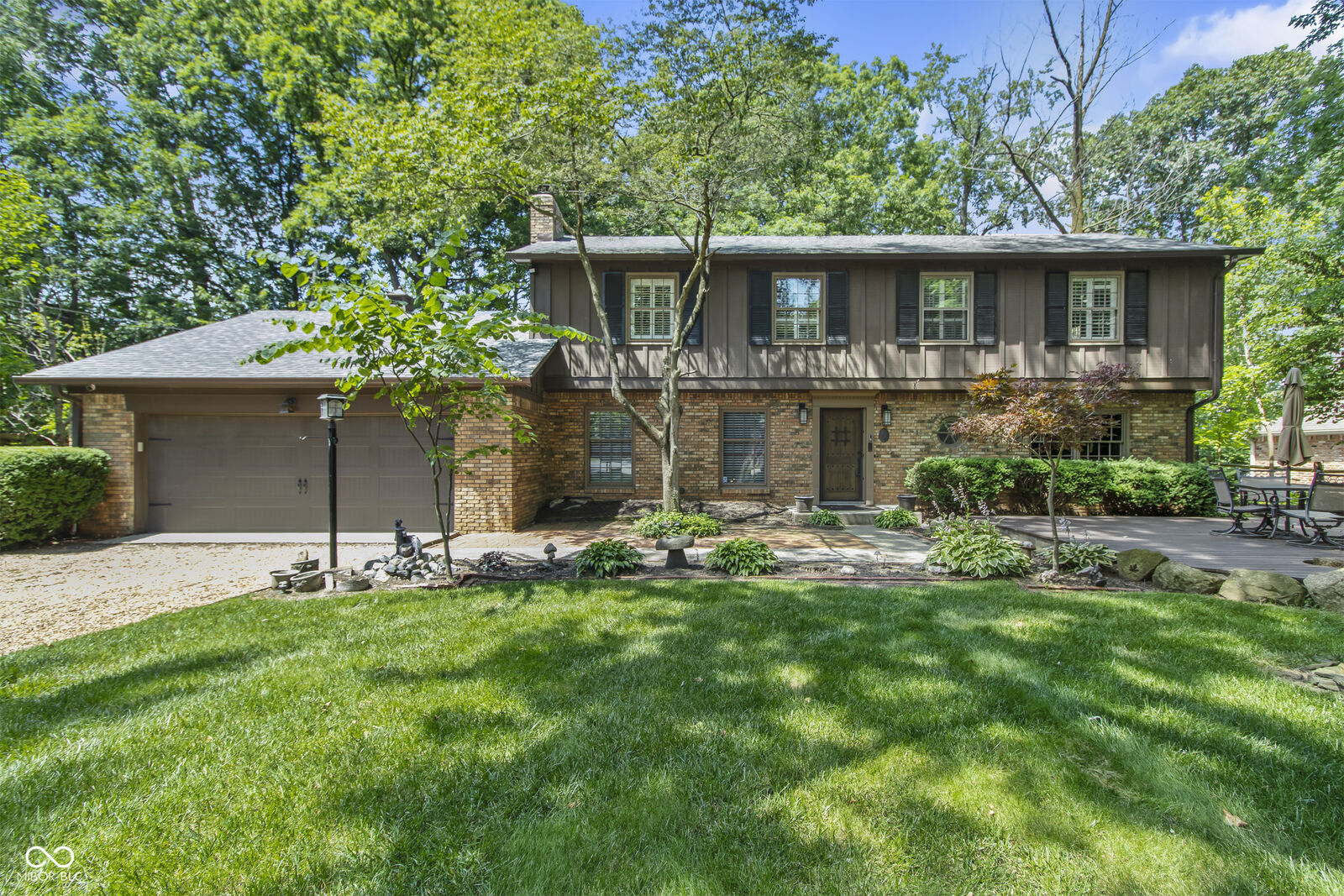 Property Photo: 6454 E 116th Street IN 46038