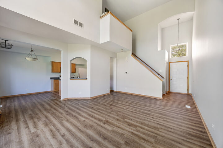 Property Photo: 792 Mesa Drive 792 IL 60123