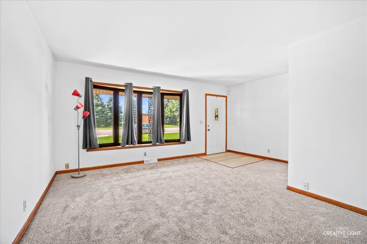 Property Photo: 176 Boulder Hill Pass IL 60538