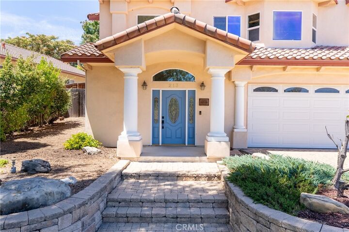 Property Photo:  213 Grand Canyon  CA 93446 