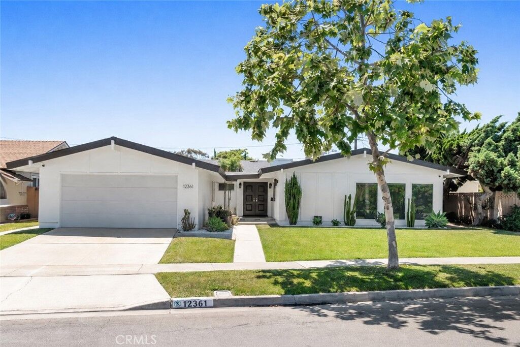 Property Photo:  12361 Wembley Road  CA 90720 