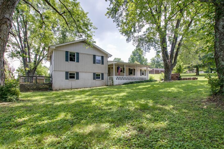 Property Photo: 295 Hill Ct TN 37066