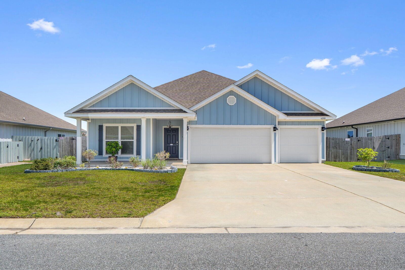 Property Photo:  6280 Forest Bay Avenue  FL 32563 