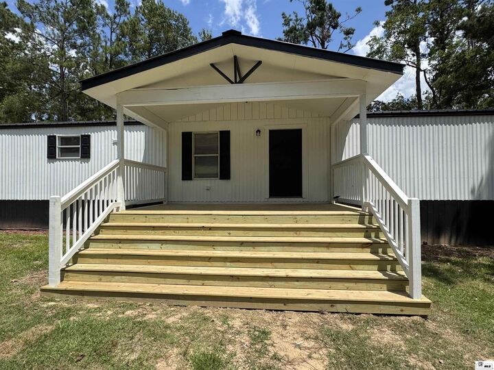 Property Photo:  112 Piercy Lane  LA 71291 