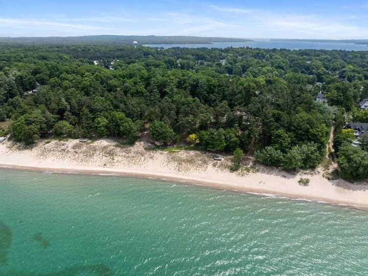 Property Photo:  13987 Division  MI 49720 