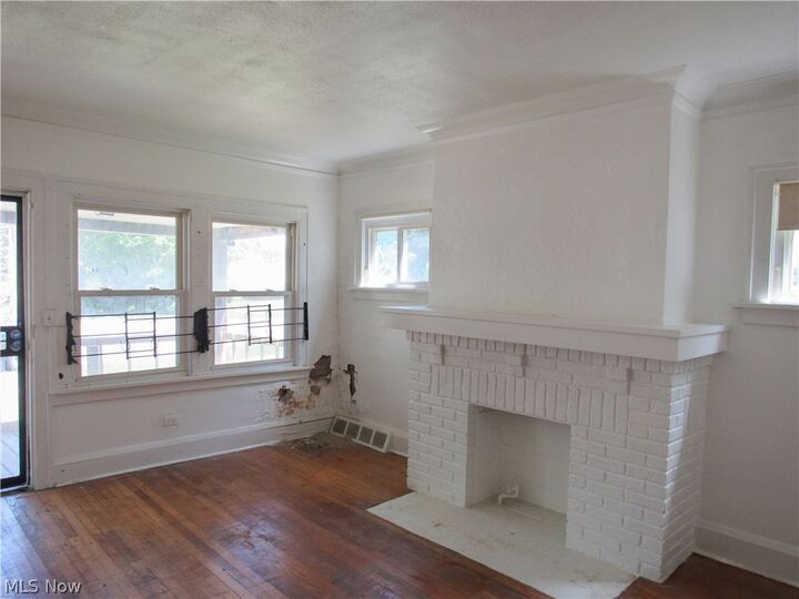 Property Photo: 742 Linn Drive OH 44108