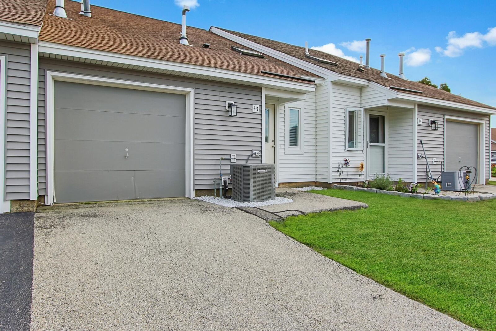 Property Photo:  344 Elm Street  NH 03055 