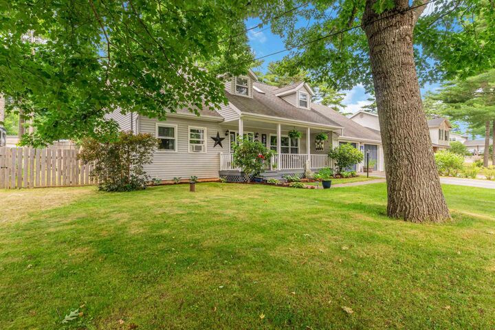 Property Photo: 1553 Meghan Dr NS B4R 1A1