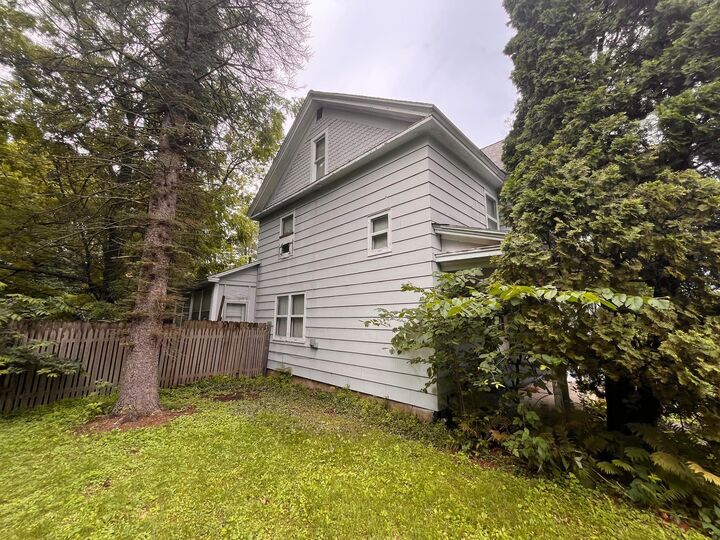 Property Photo:  315 E Kentucky Street  WI 54024 