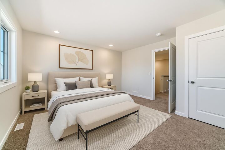 Property Photo:  104 Creekside Rise SW  AB T2X 6G8 