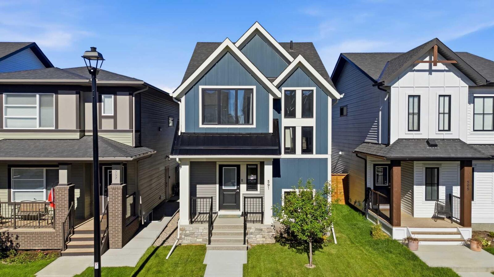 Property Photo: 591 Lawthorn Way SE AB T4A 3N9