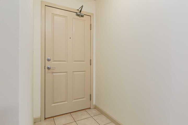 Property Photo:  650 10 Street SW 505  AB T2P 5G4 