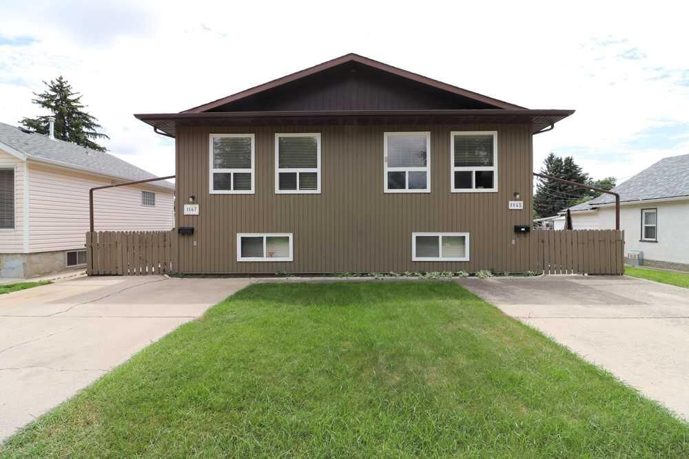Property Photo:  1145 &Amp 1147 Yuill Street SE  AB T1A 0Z4 