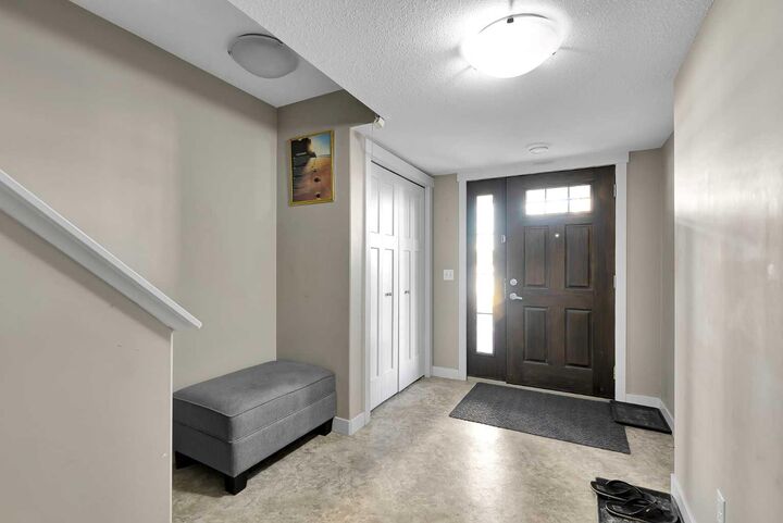 Property Photo:  909 Skyview Ranch Grove NE  AB T3N 0R7 