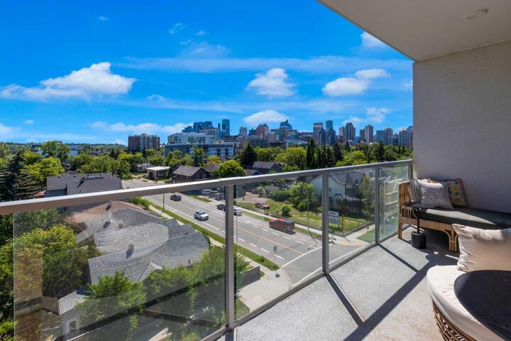 Property Photo: 1234 5 Avenue NW 1608 AB T2N 0R9