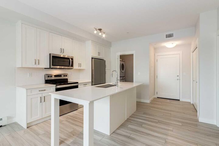 500 Auburn Meadows Common SE 107 — photo 1