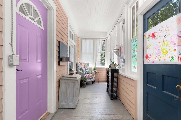 Property Photo:  303 8 Street SE  AB T1A 1L6 