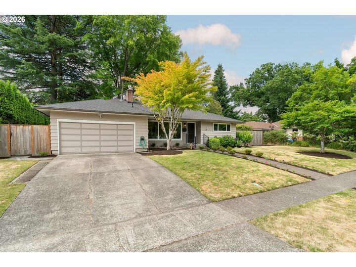 Property Photo: 11990 SW Bowmont St OR 97225