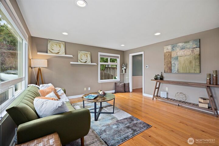 Property Photo:  11326  14th Avenue NE  WA 98125 