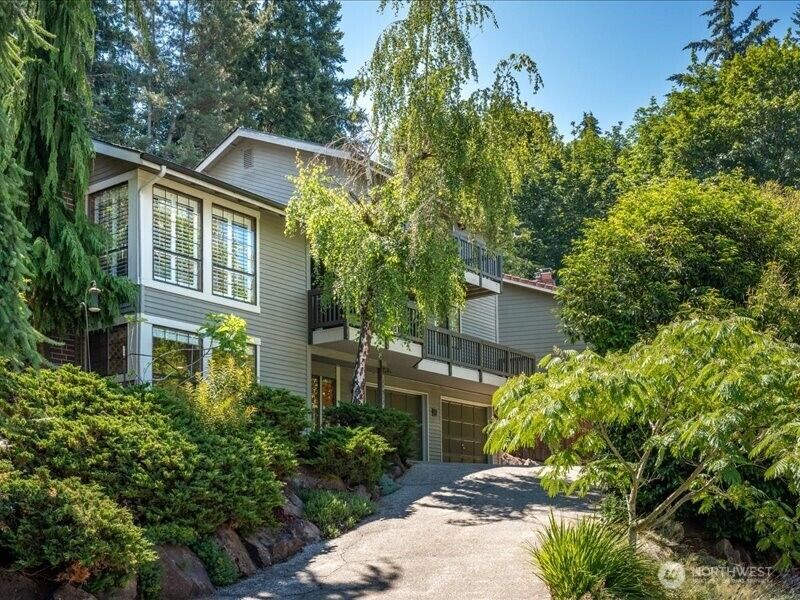 Property Photo:  15812  71st Avenue NE  WA 98028 