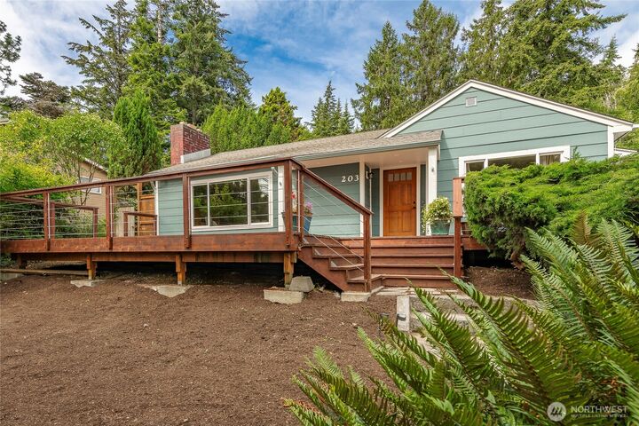 Property Photo:  203 N 34th Street  WA 98225 