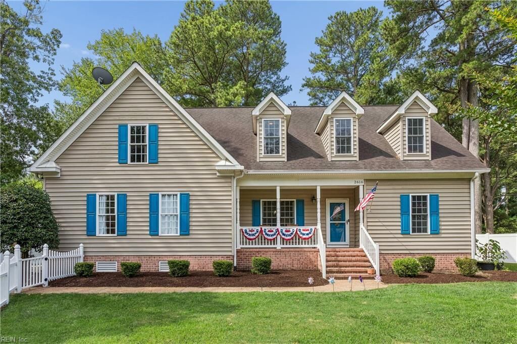 Property Photo:  2616 Seaford Rd  VA 23696 