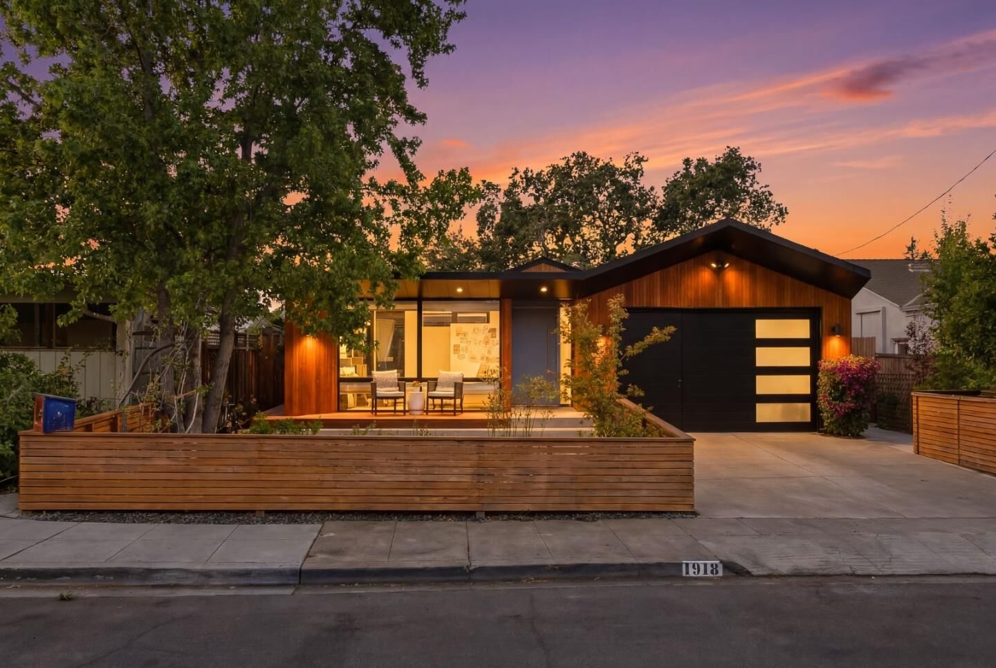 Property Photo:  1918 White Oak Way  CA 94070 