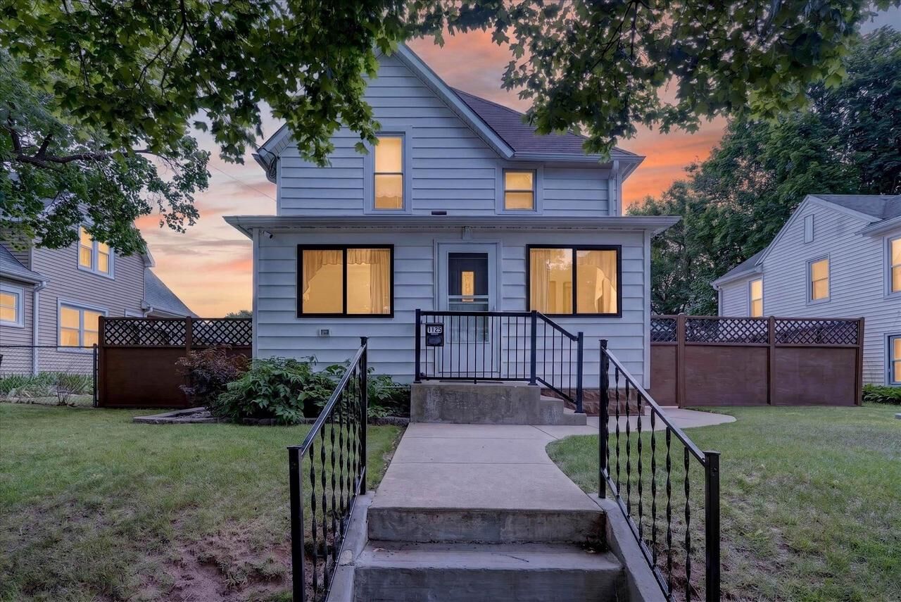 Property Photo:  1123 8th Street  WI 53511 