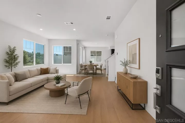Property Photo:  1512 Wingwood  CA 92083 