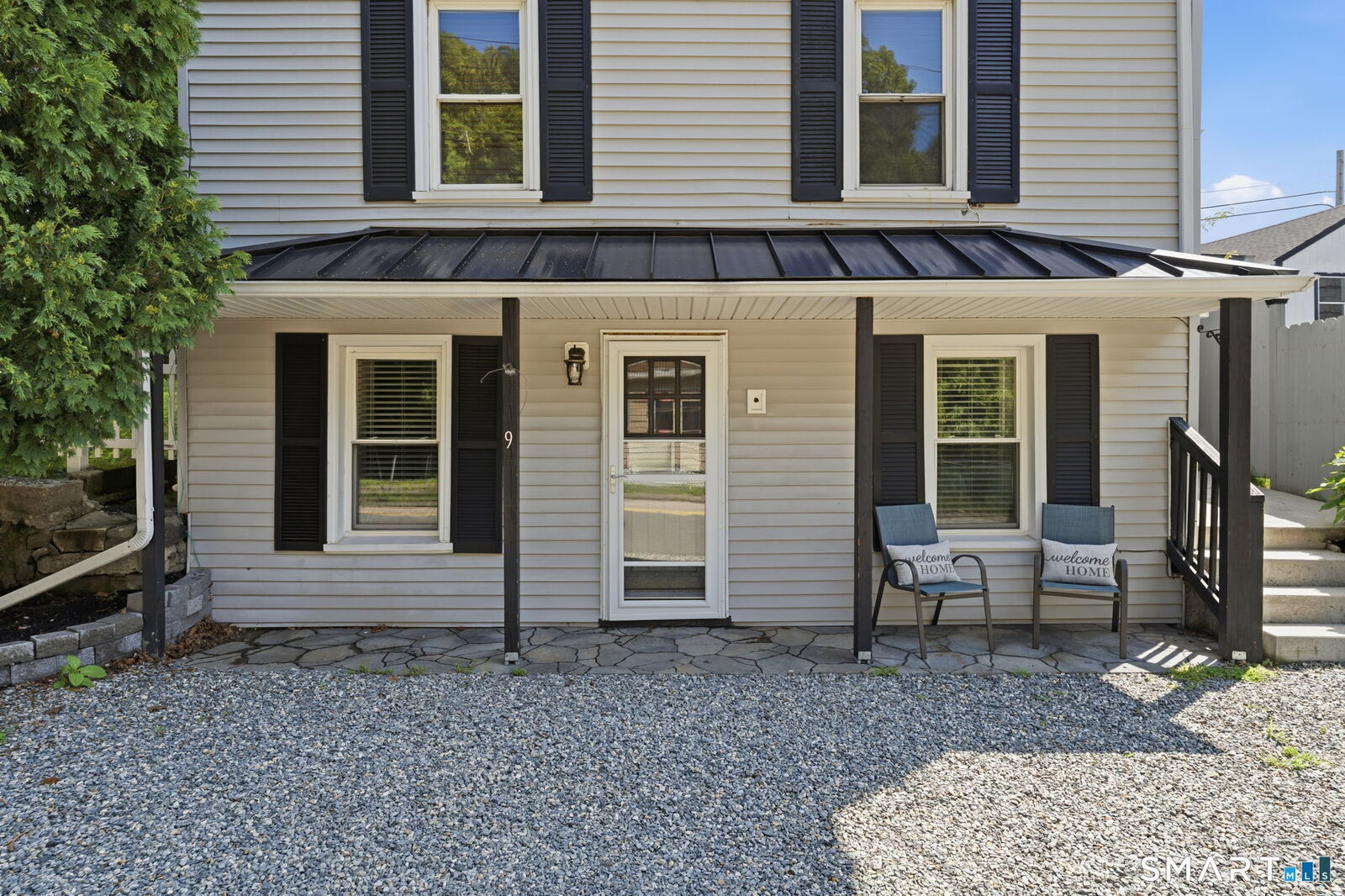 Property Photo: 9 Hunters Road Apt B CT 06360