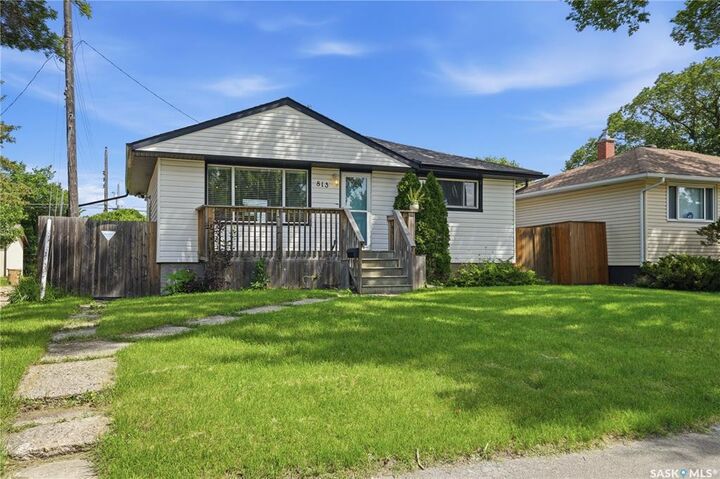 Property Photo: 813 Horace Street SK S4T 5K9