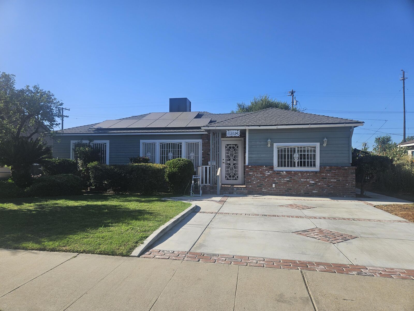 Property Photo: 2130 Floral Avenue CA 93662