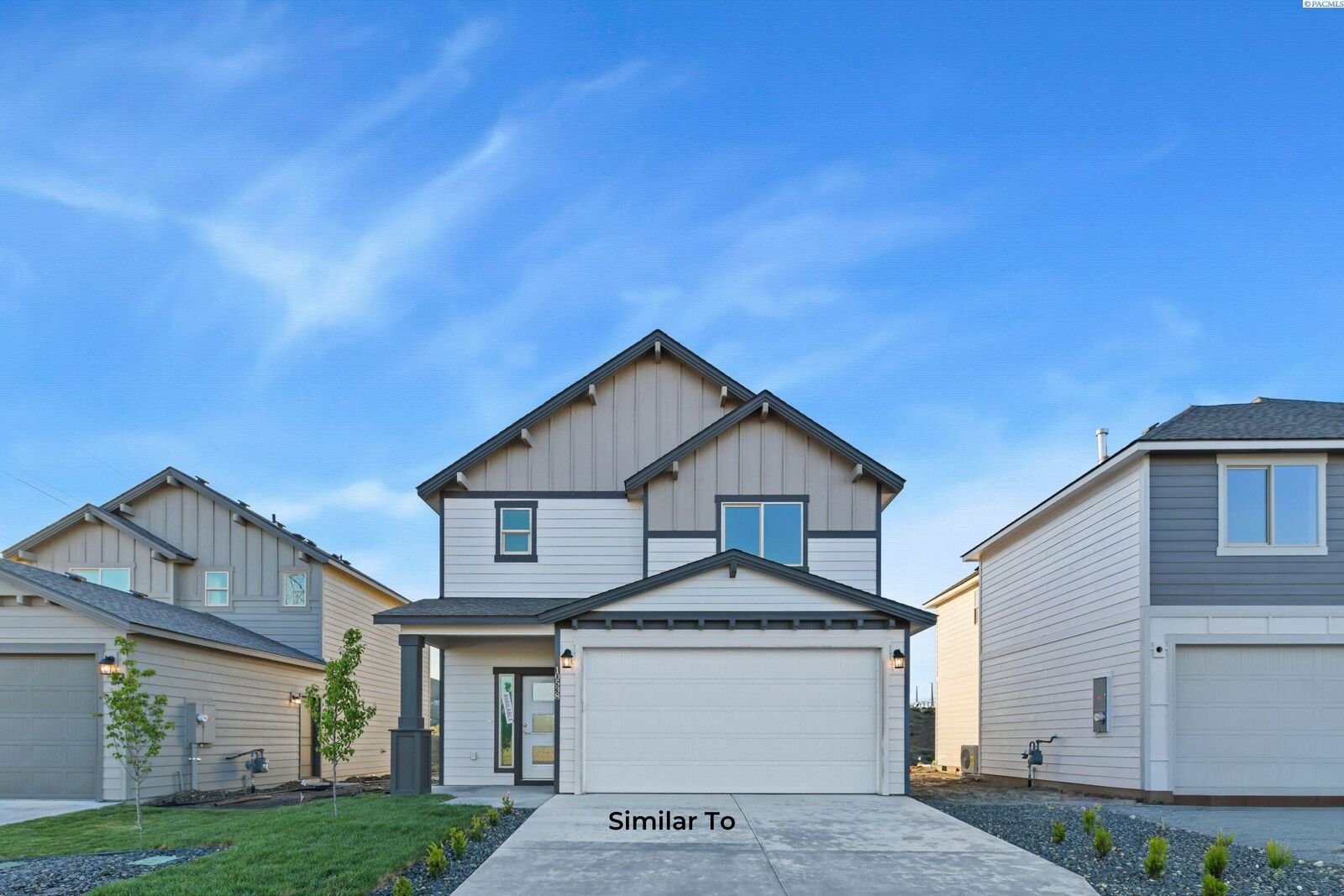 Property Photo:  205 N Dewberry Pl  WA 99336 