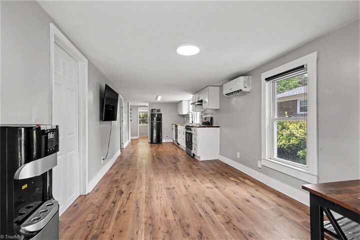 Property Photo: 2211 Fairfax Road NC 27407