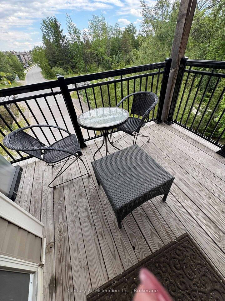 Property Photo: 2 Brandy Lane Drive 301 ON L9Y 0X4