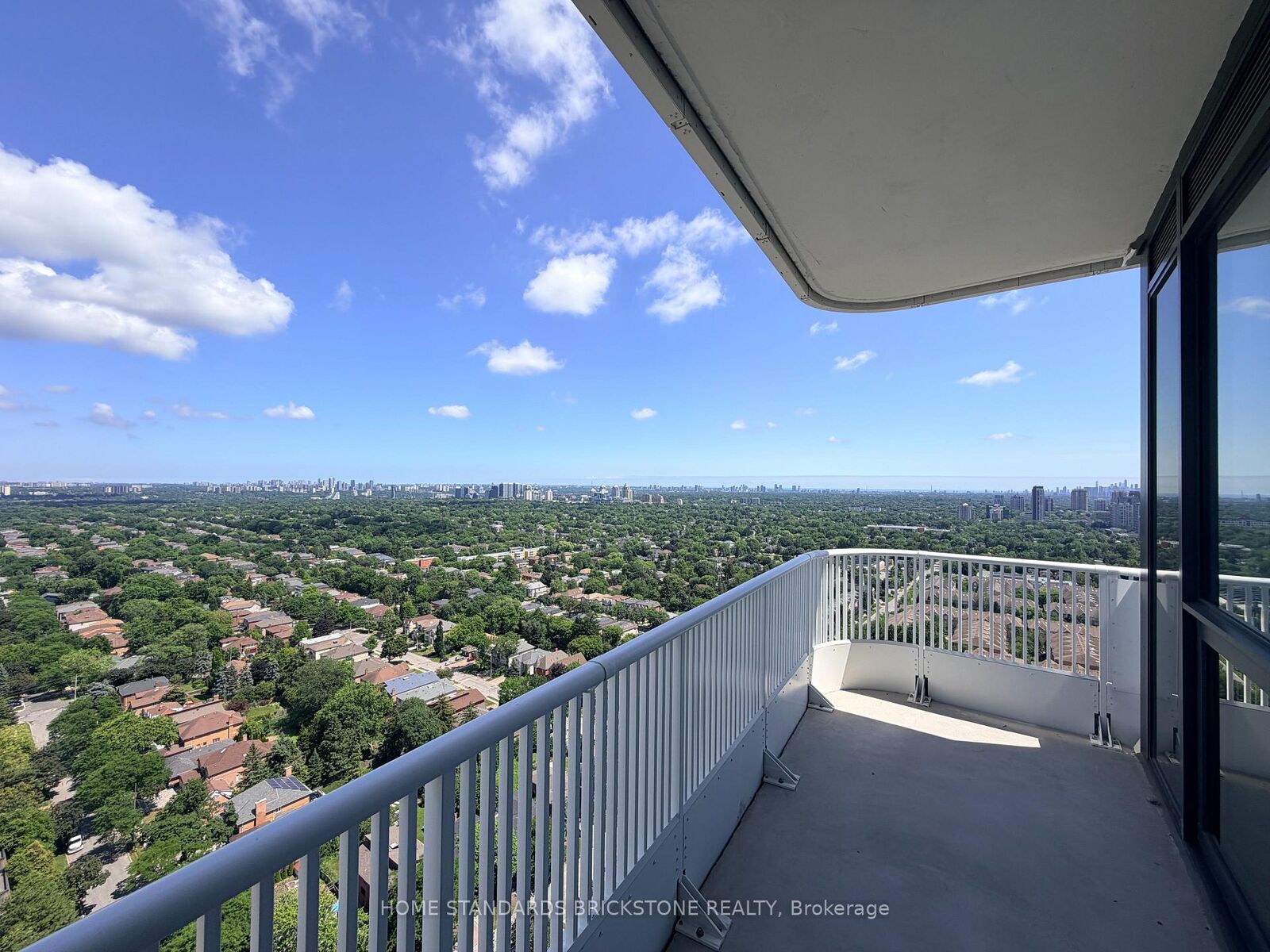 Property Photo: 36 Olive Avenue 3209 ON M2N 4P9
