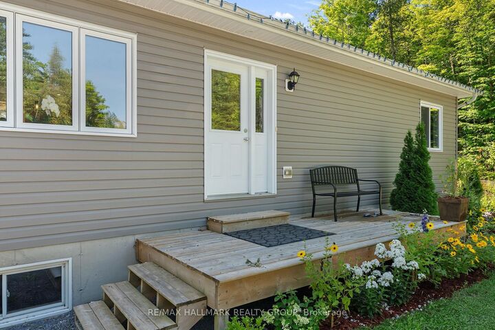 Property Photo: 466 Stewartville Road W ON K0A 3L0