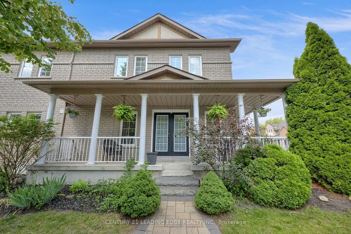 Property Photo:  319 Mapleview Court  ON L1X 2X3 