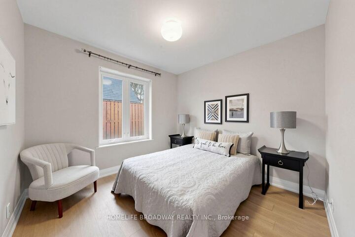 Property Photo:  36 Bradgate Road  ON M3B 1J7 