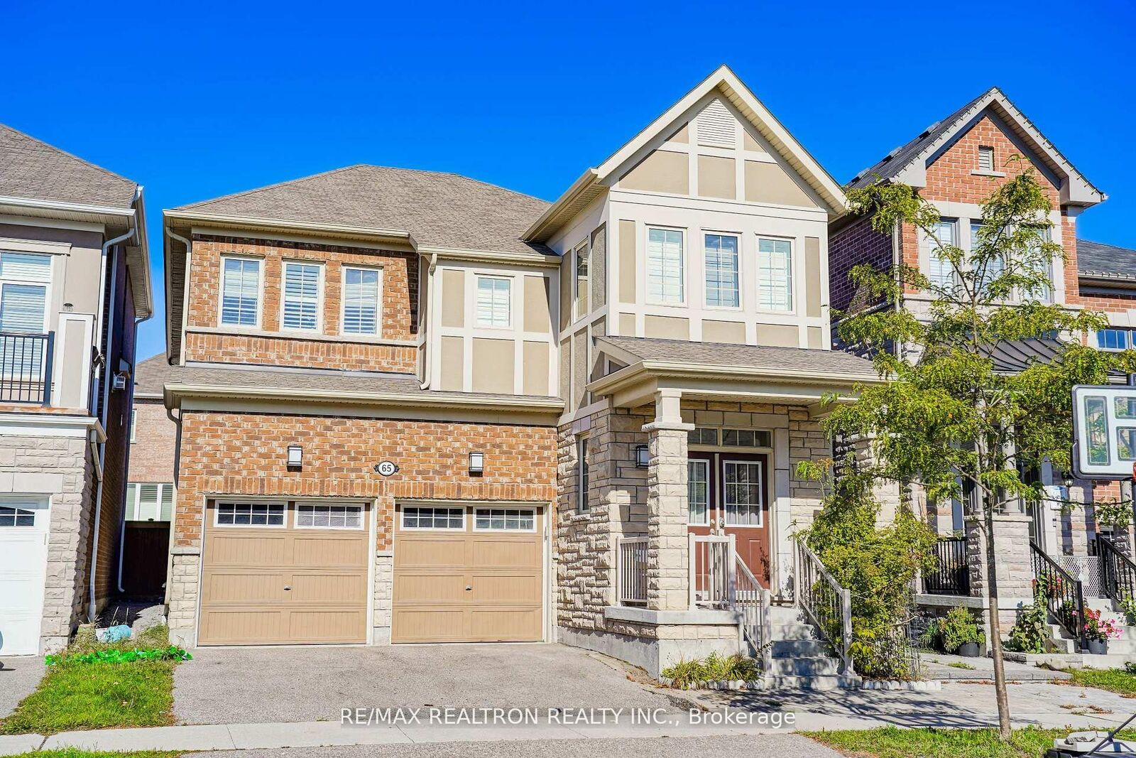 Property Photo: 65 Westfield Drive ON L1P 0E9