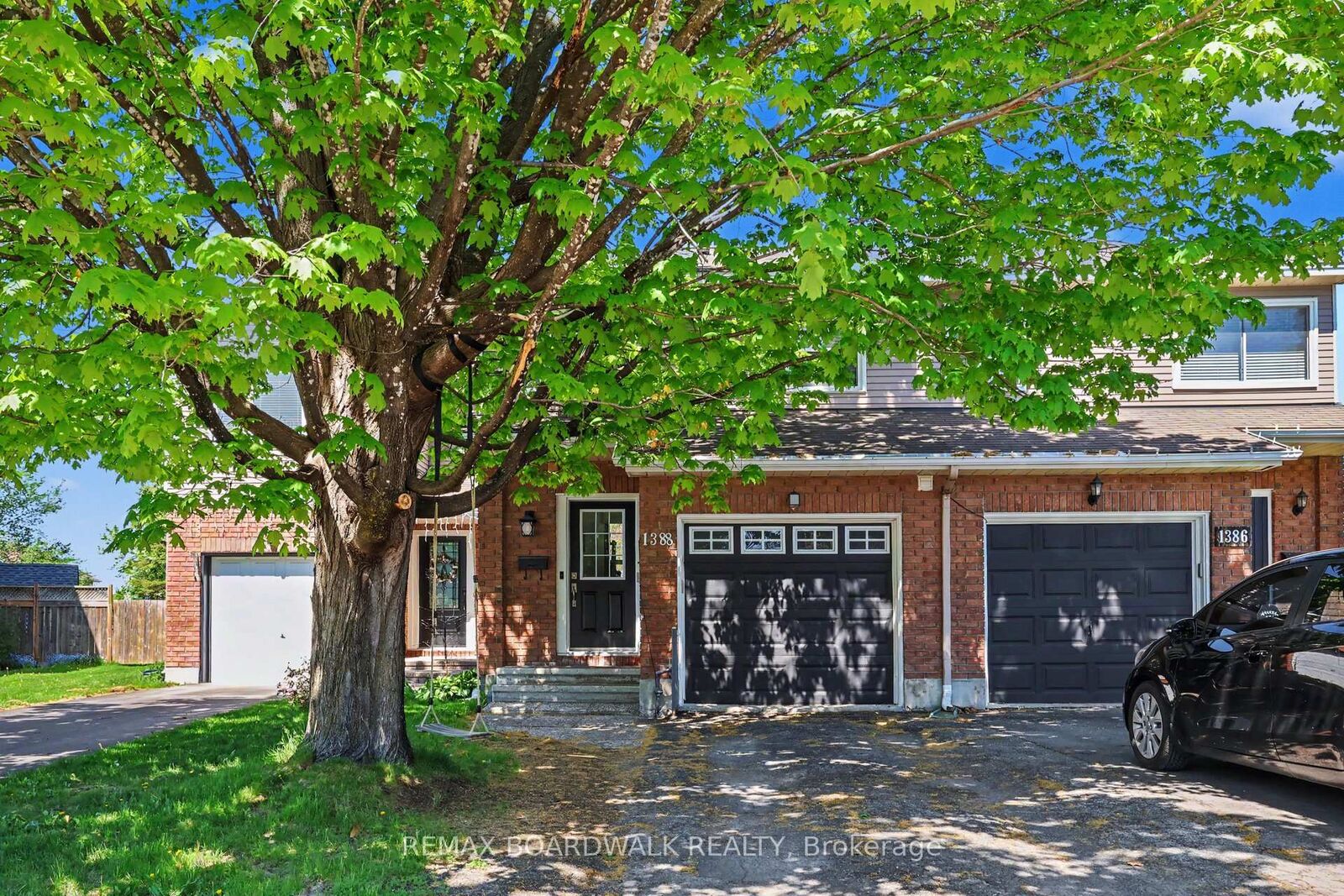 Property Photo: 1388 Beaucourt Place ON K4A 1W3