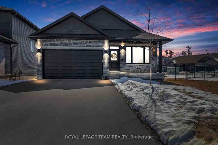 Property Photo: 20 Seabert Drive ON K7S 0H9
