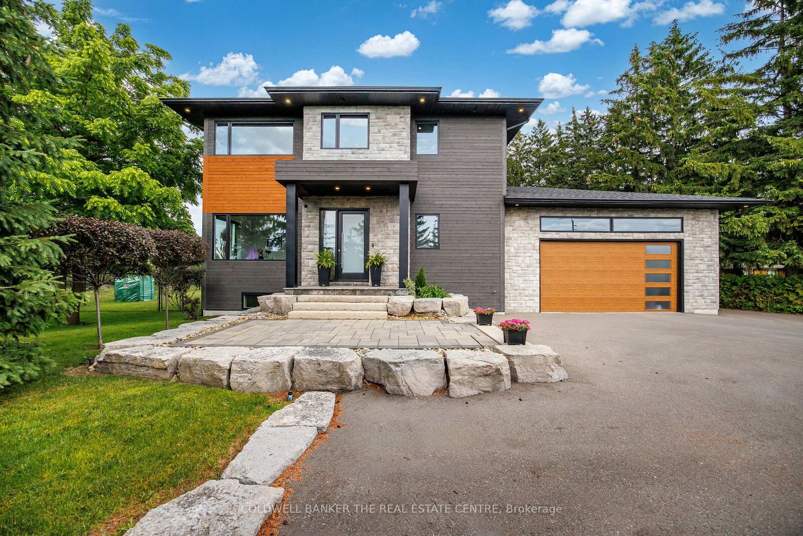 Property Photo: 11657 Warden Avenue ON L4A 2J9