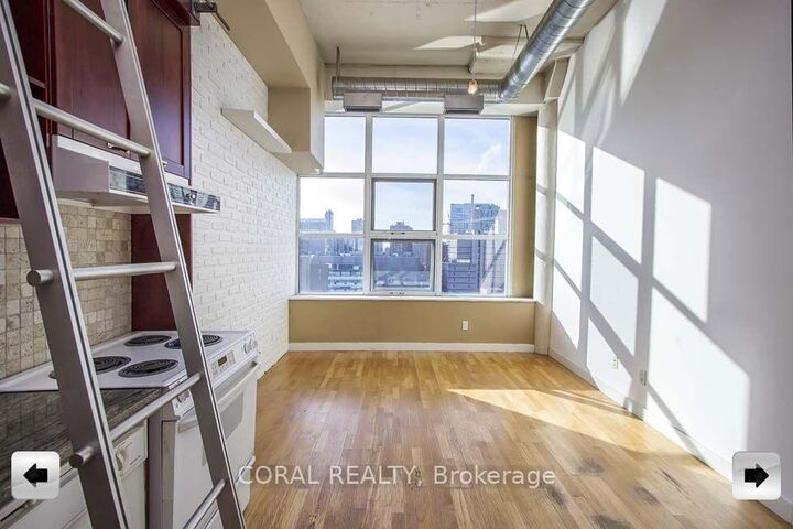 Property Photo:  155 Dalhousie Street Ph15  ON M5B 2P7 