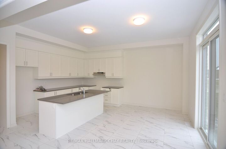 Property Photo:  18 Hummingbird Grove  ON L0G 1W0 
