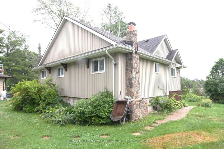 Property Photo:  16 Hummingbird Lane  ON L0K 1B0 